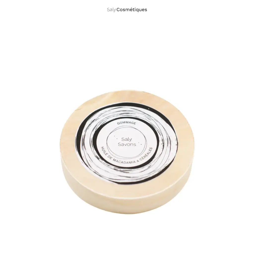 PACKSHOT_GOMMAGE_MACADAMIA_CEREALES_AVEC_EMBALLAGE.webp