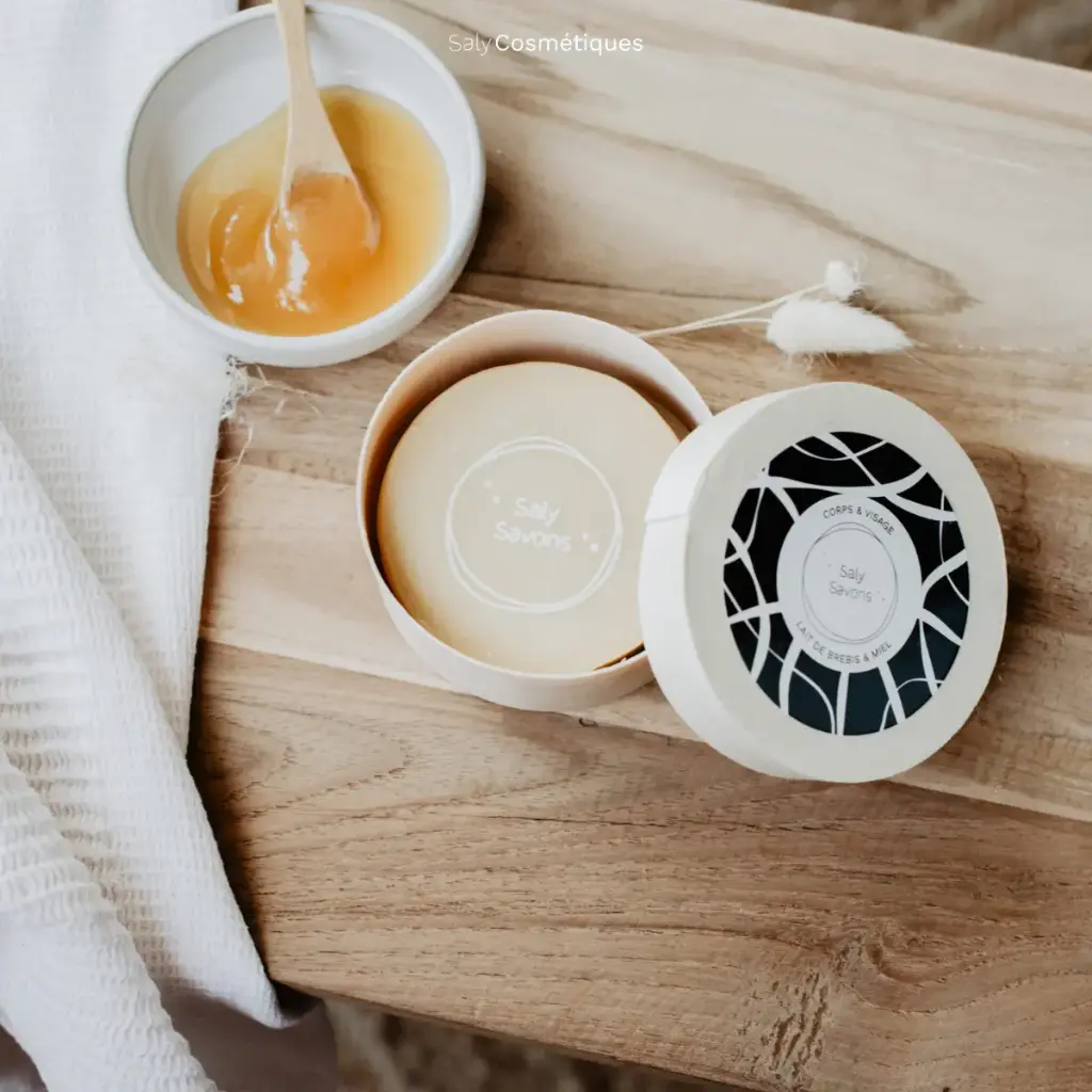 SALYCOSMETIQUES_SAVON_LAIT_BREBIS_MIEL.webp